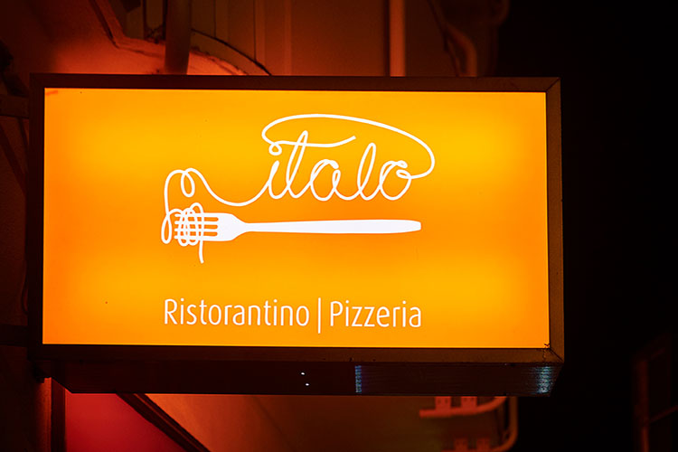 Italo Ristorantino Pizzeria Logo